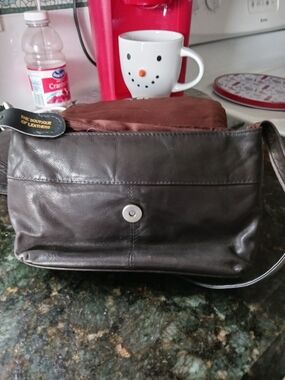 Beautiful & Very Soft Women's Crossbody Bag. Genuine Leather.